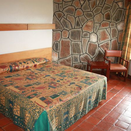 Ngulia Safari Lodge Tsavo エクステリア 写真