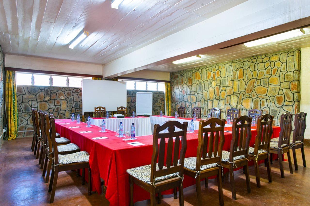 Ngulia Safari Lodge Tsavo エクステリア 写真