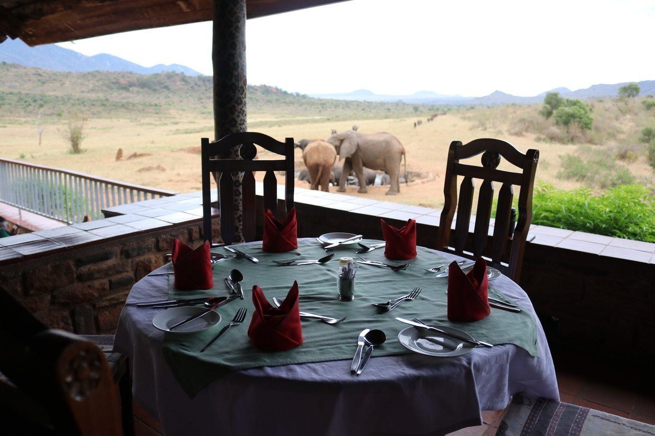 Ngulia Safari Lodge Tsavo エクステリア 写真